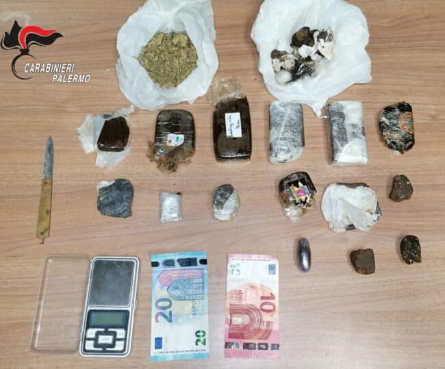 Spaccio nel parcheggio dell’università: arrestato un trentenne