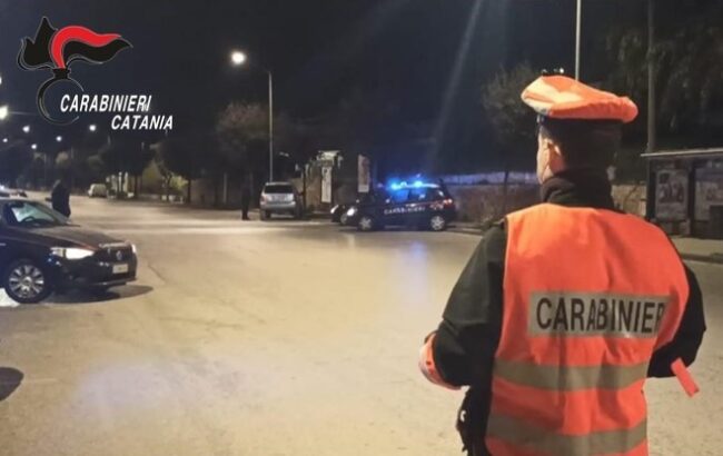 Ubriachi e sotto effetto di cocaina, denunciati due giovani del Catanese