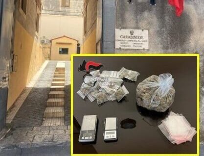 Spaccio di droga in centro storico a Catania: pusher sorpreso in piazza Stesicoro