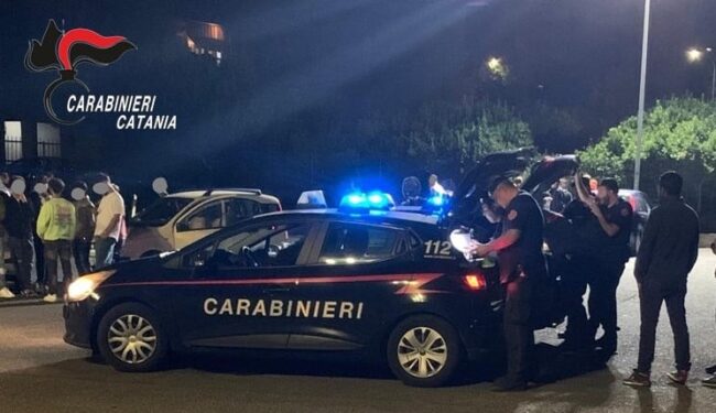 Controlli alla “mala movida” nel Catanese: multe e sequestri di veicoli