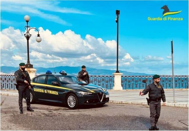 ‘Ndrangheta, traffico internazionale di droga: 24 arresti in 4 Regioni, c’è anche la Sicilia – VIDEO