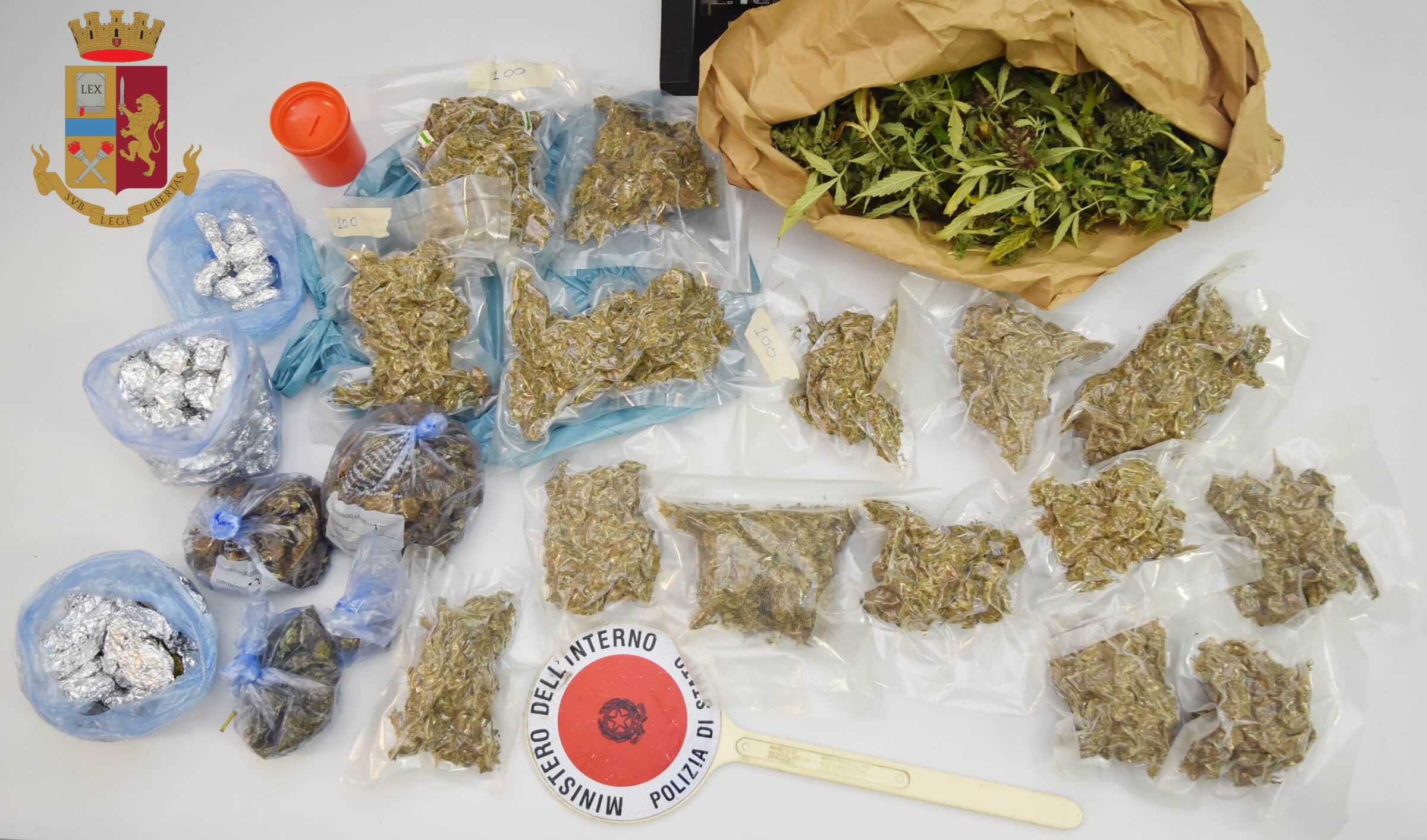 Servizi antidroga, sequestrato oltre 1 chilogrammo e mezzo di marijuana: arrestato 38enne