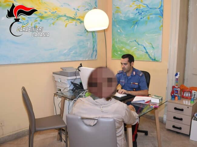 Il caso della figlia abusata dal padre a Catania, “si sono inventate tutto”: nuovi dettagli dalla Procura