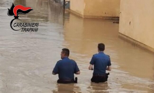 Maltempo a Trapani, crolla il ponte sul Torrente Verderame