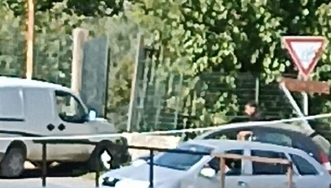 Incidente nel Catanese, scontro tra due mezzi provoca un ferito