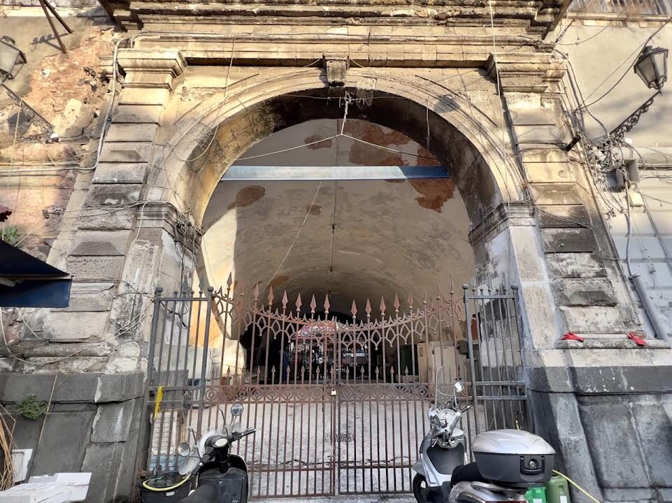 Lavori in corso alla Pescheria di Catania: spesi circa 110mila euro per la zona del centro storico