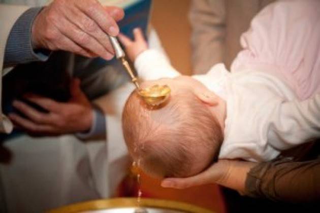 Stop a padrini e madrine per Battesimi e Cresime. Arcivescovo di Agrigento: “Consuetudine svuotata di senso”