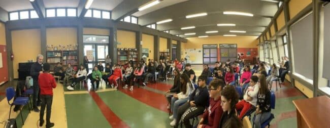 Emozioni e teatro all’I. C. “Dusmet – Doria” di Catania: “Peppa la Cannoniera” entusiasma “Case Sante” – LE FOTO
