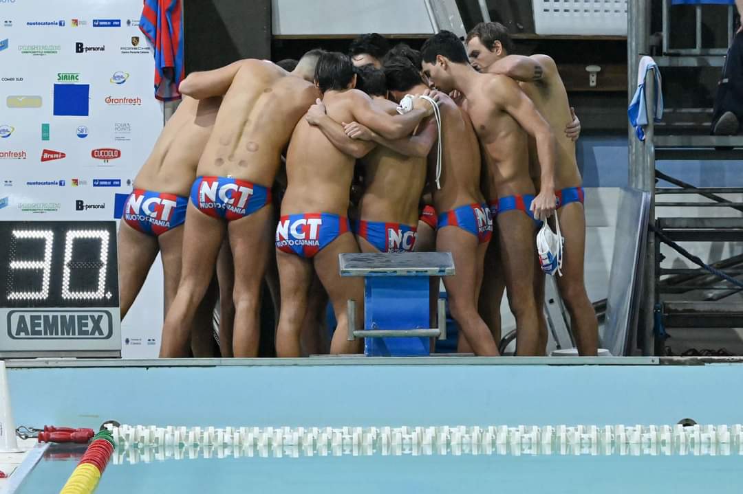 Primo successo stagionale per il Nuoto Catania, battuto un Posillipo sempre più in crisi