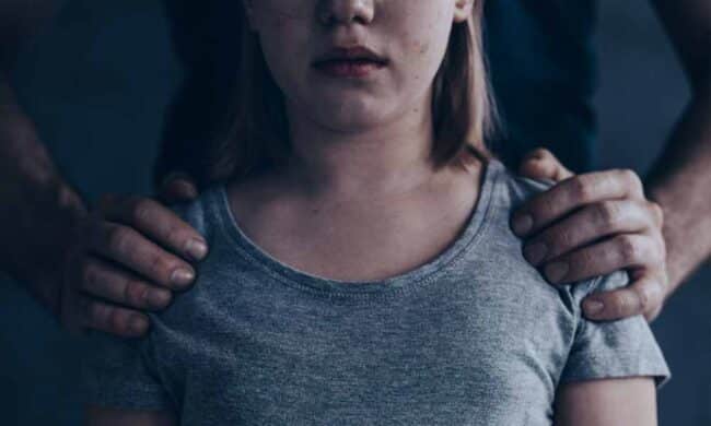 Abusi sui minori e “sextortion”, nel 2021 record negativo in Italia: 564 in Sicilia