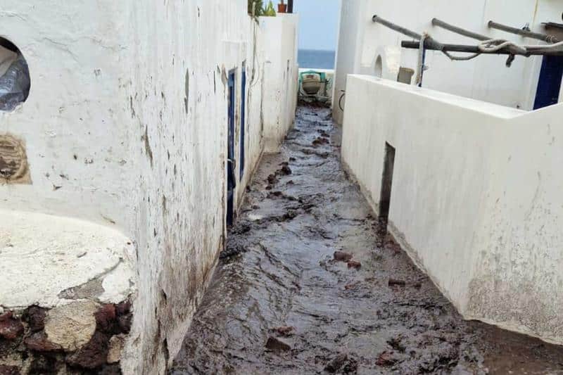 Maltempo in Sicilia, Stromboli inondata da fango e detriti