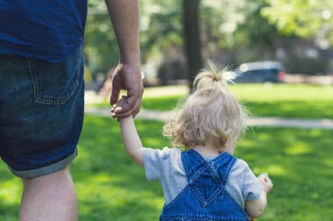 In Italia ci sono tre milioni di caregiver ma non hanno tutela giuridica: le proposte del Notariato