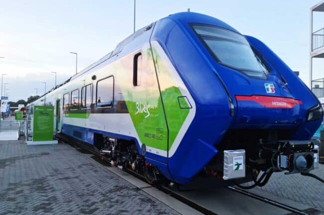 Parte il Blues di Trenitalia a Palermo, il treno ibrido con l’impronta sostenibile