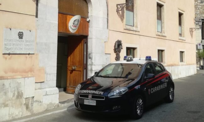 Furto di 20mila euro, responsabili spendono il denaro in acquisti di lusso e hotel a 4 stelle