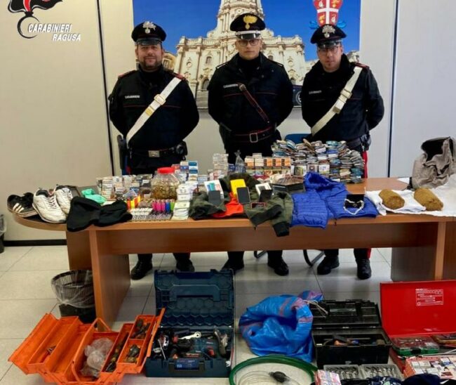Evade dai domiciliari ma viene beccato dai carabinieri: localizzato il “fuggitivo” e arrestato