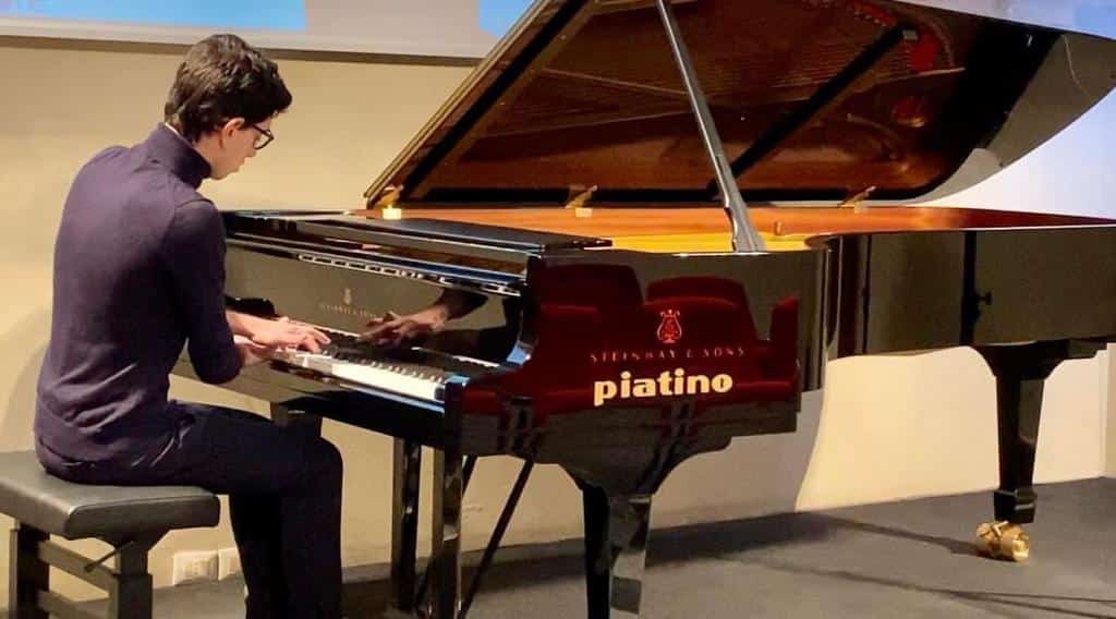 Concorso pianistico internazionale di Albenga, il catanese Emanuele Pino vince il Primo Premio