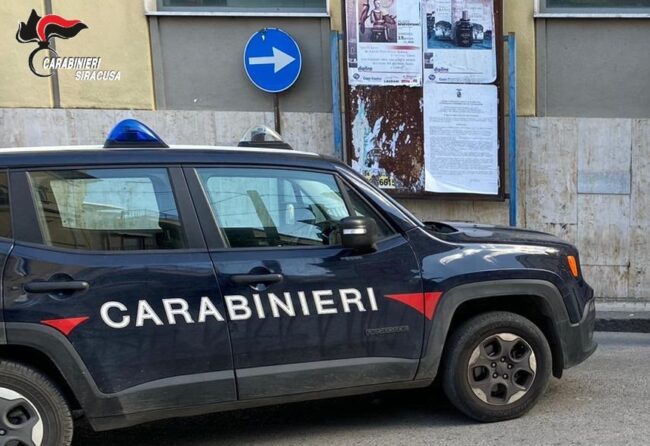 Padre e figlio evadono i domiciliari e finiscono in carcere