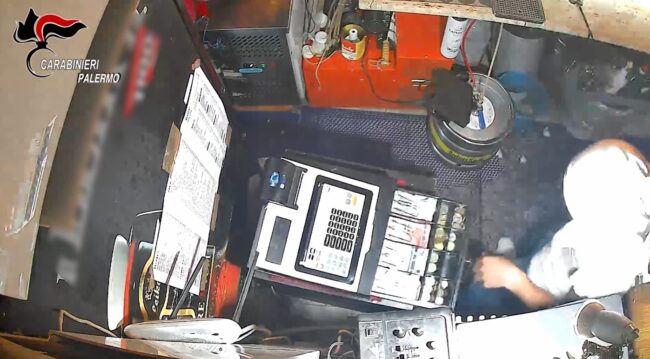 Violenta rapina ai danni di un pub, in carcere cinque ventenni – IL VIDEO