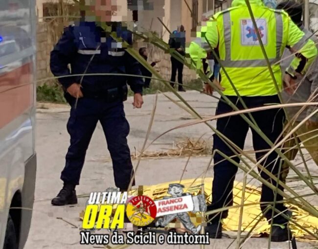 Si schianta contro un palo e muore, la vittima è un motociclista