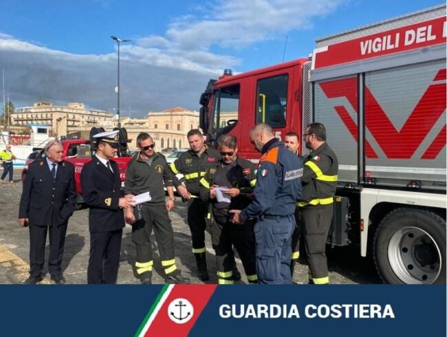 Siracusa, esercitazione antincendio alla Banchina 7 del Porto Grande
