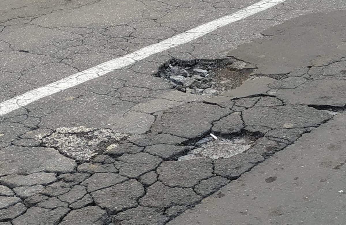 Emergenza nel quartiere Borgo-Sanzio, asfalto in pessime condizioni: denuncia del Comitato Vulcania
