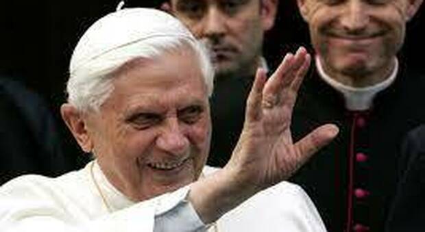 È morto Benedetto XVI, il Papa Emerito Ratzinger si è spento all’età di 95 anni