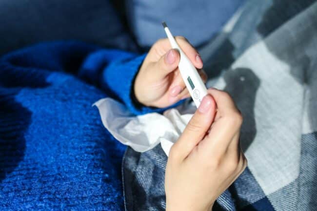 Influenza australiana e Covid, 100mila siciliani a letto per Natale. Cosa ci aspetta per il Capodanno?