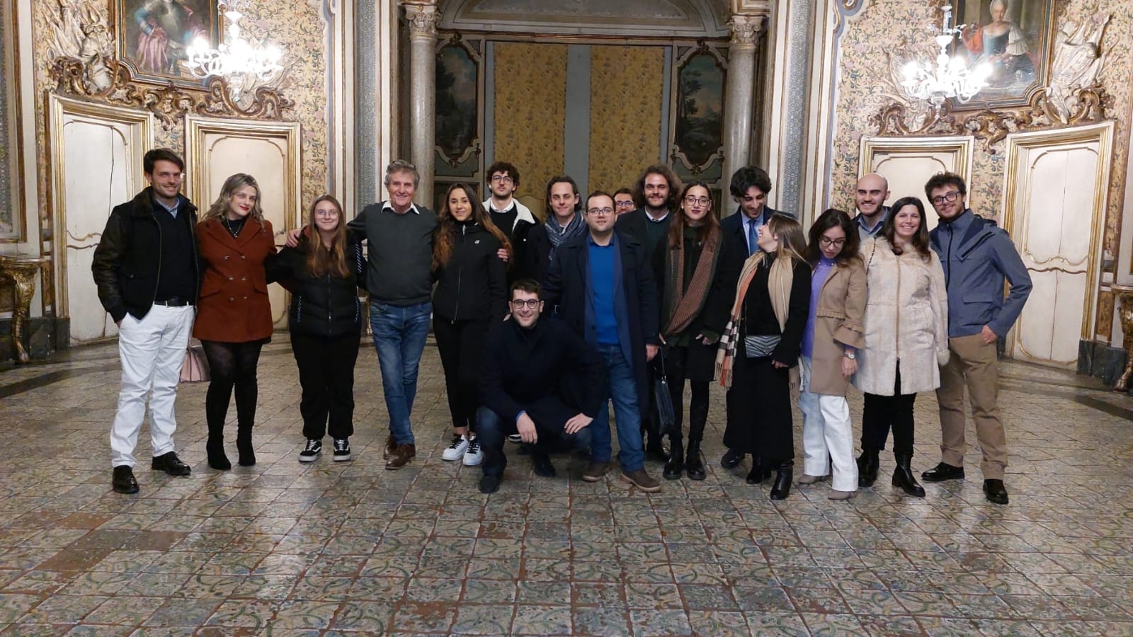 Catania, Leo e Lions in visita a Palazzo Biscari: con il ricavato acquisteranno coperte per i clochard