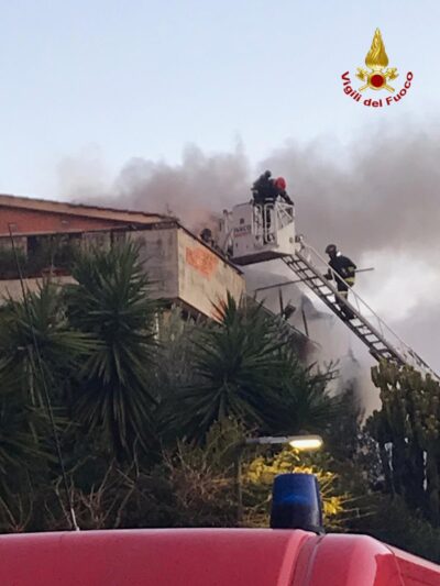 Incendio viale Vasta Catania