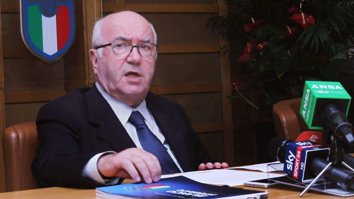 È morto Carlo Tavecchio ex presidente Federcalcio