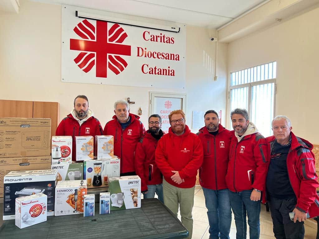 Donazione della Fillea Cgil alla Caritas, “elettrodomestici in regalo per potenziare le cucine della solidarietà”