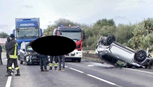 Incidente nel Catanese, “inferno” di soccorsi: tre ambulanze e Forze dell’Ordine