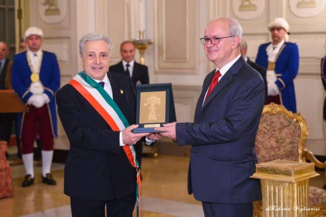 Festa di Sant’Agata, consegnata la Candelora d’oro al procuratore Zuccaro