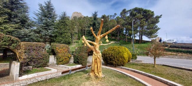 Geraci Siculo, due alberi da abbattere diventano sculture – FOTO e VIDEO