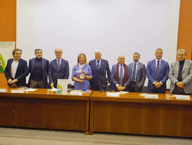 Gli studenti del De Felice-Olivetti incontrano illustri esponenti della legalità e del Catania SSD