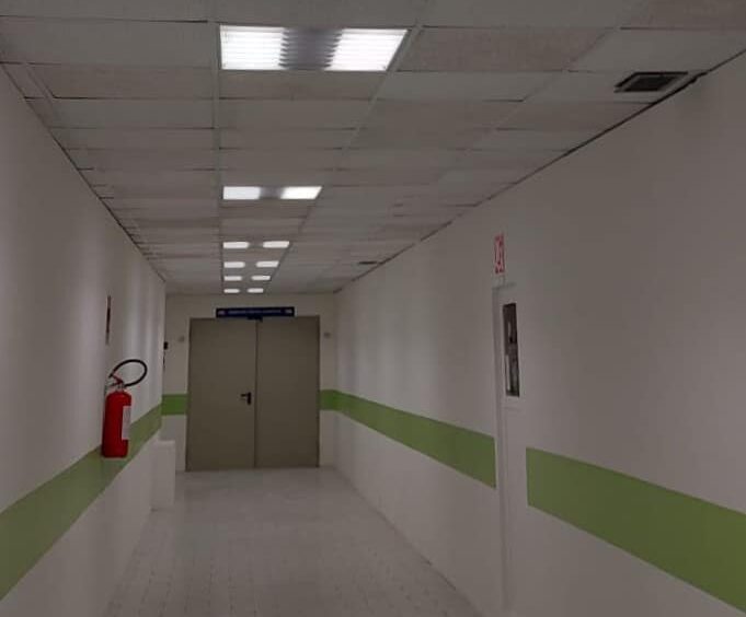 Ospedale di Acireale, ripristinato il controsoffitto danneggiato dal vento
