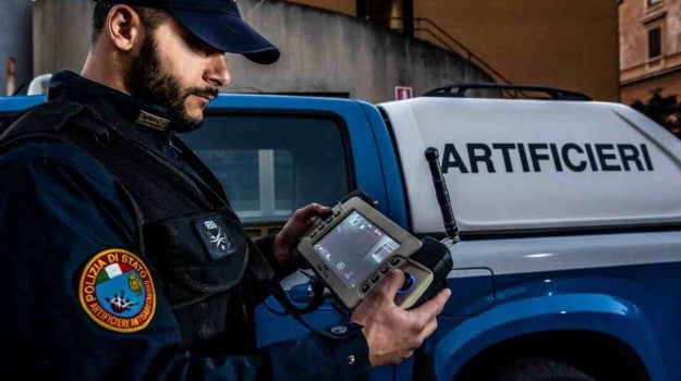Allarme bomba a Palermo: area transennata, evacuato ufficio postale e cinema