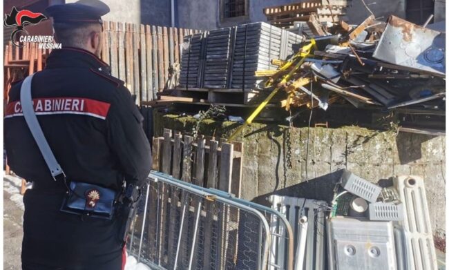 Discarica a cielo aperto e camion contenente rifiuti pericolosi: due denunce