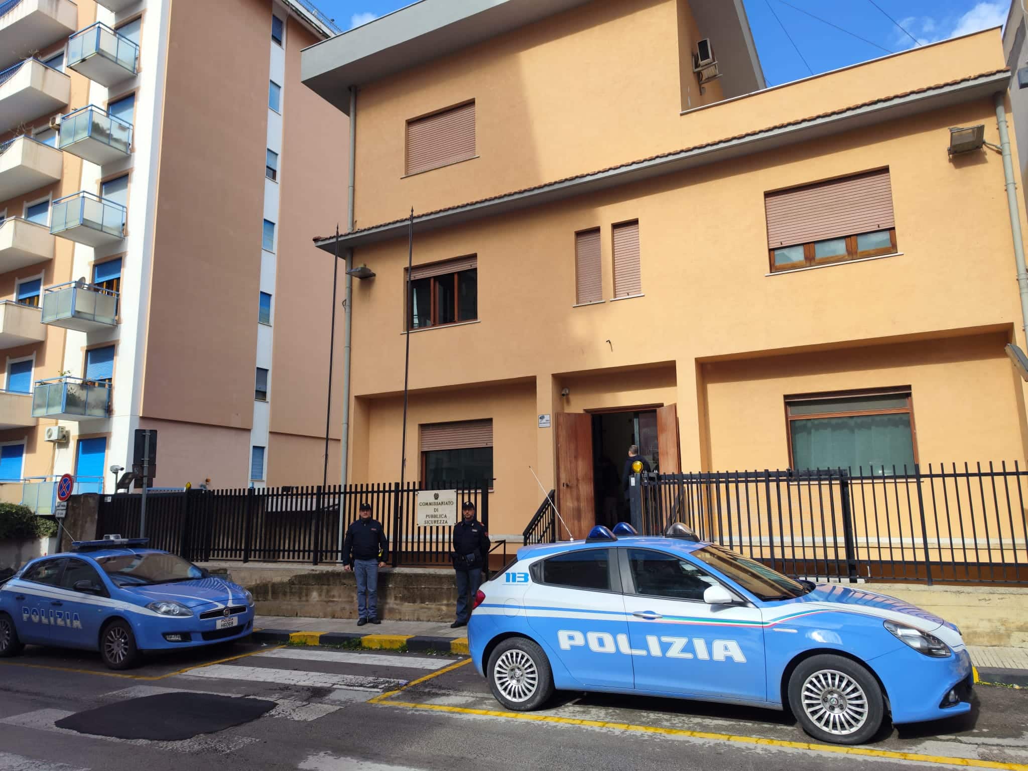 Disordini durante la movida, daspo “Willy” per un giovane che ha colpito un poliziotto