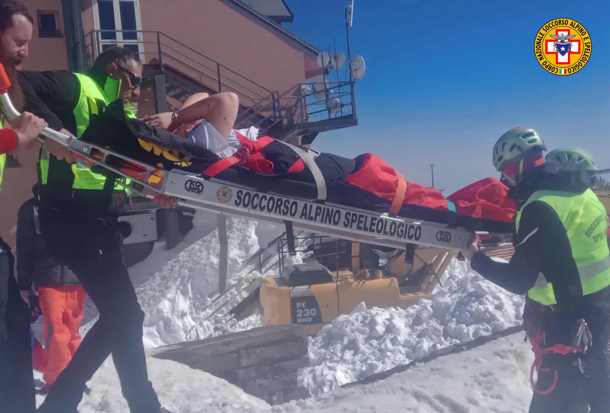 Soccorso Alpino e Speleologico Siciliano: salvata donna ferita nel versante sud dell’Etna