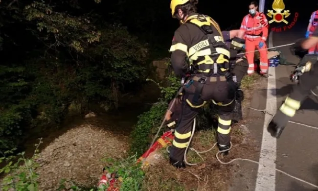Donna muore dopo la caduta in un dirupo: salma restituita ai familiari