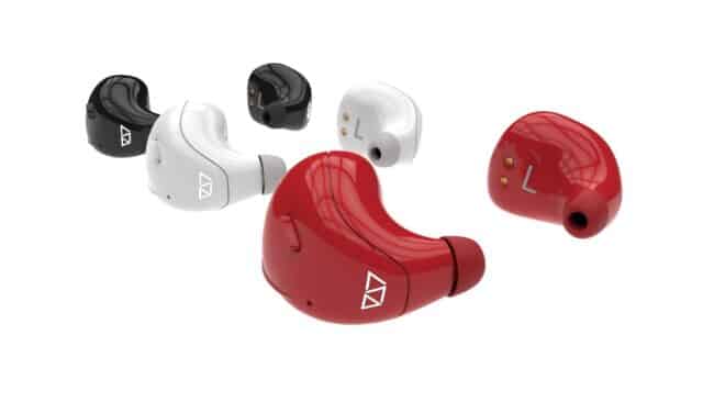 Tradurre le lingue in tempo reale? Ecco WaverlyLabs Pilot, gli auricolari rivoluzionari