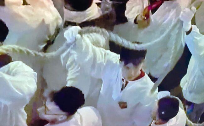 Panico alla Festa di Sant’Agata, si spezza il cordone: processione a rischio