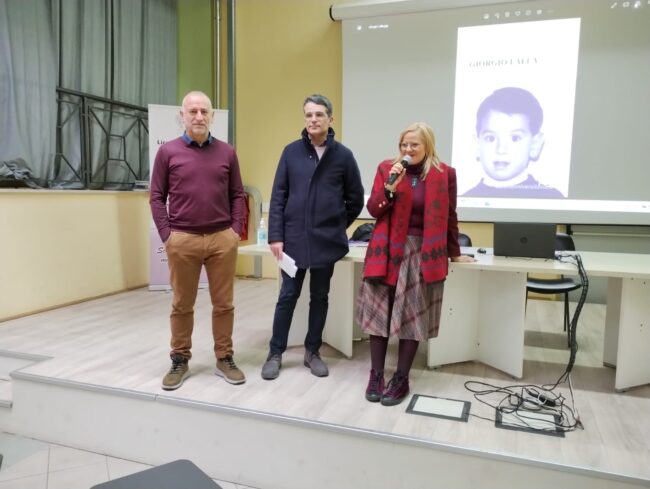 Libri, “Giorgio Lalla” di Massimo Nicolosi: presentato allo “Spedalieri” di Catania – FOTO e VIDEO INTERVISTA