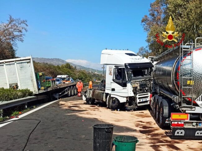 Incidente tra Giarre e Fiumefreddo, 33enne del Catanese in codice rosso al Cannizzaro – FOTO e DETTAGLI