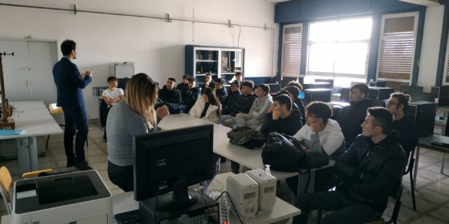 Progettare e creare un sito web, l’azienda catanese “Flazio” incontra gli studenti del “Gemmellaro” di Catania
