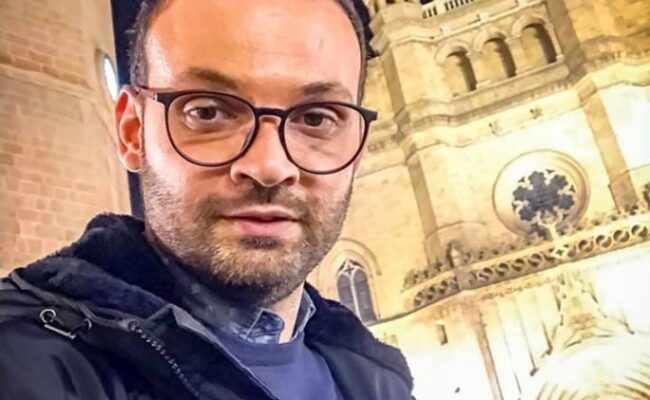 Muore mentre è al computer, infarto fulminante uccide Dj siciliano di 38 anni