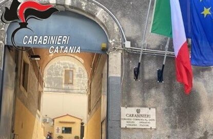 Catania, droga sintetica nelle tasche: due arresti