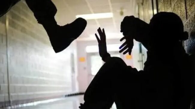 Messina, 15enne picchiato e rapinato da quattro tunisini: arrestati