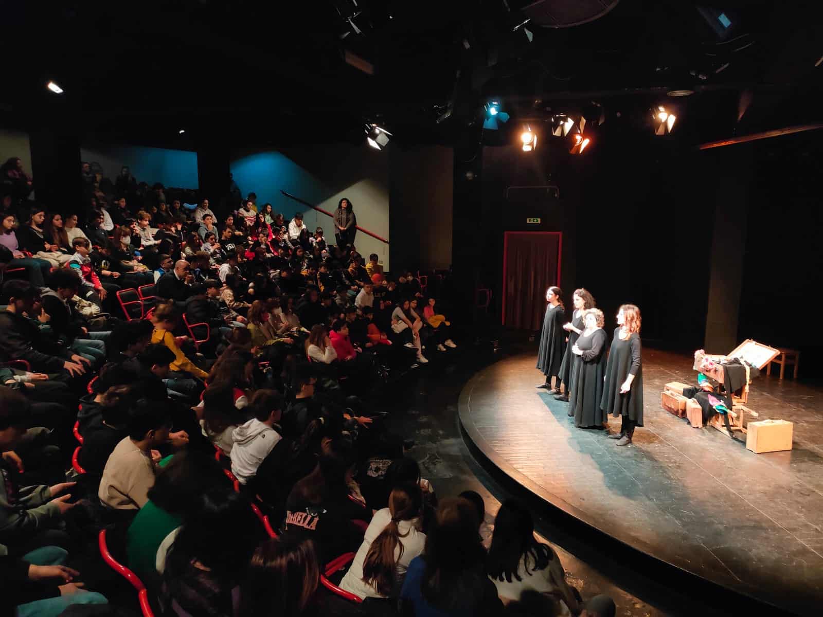 “Libere – Donne contro la mafia”, lo spettacolo al teatro Piccolo: presenti gli alunni del Maiorana